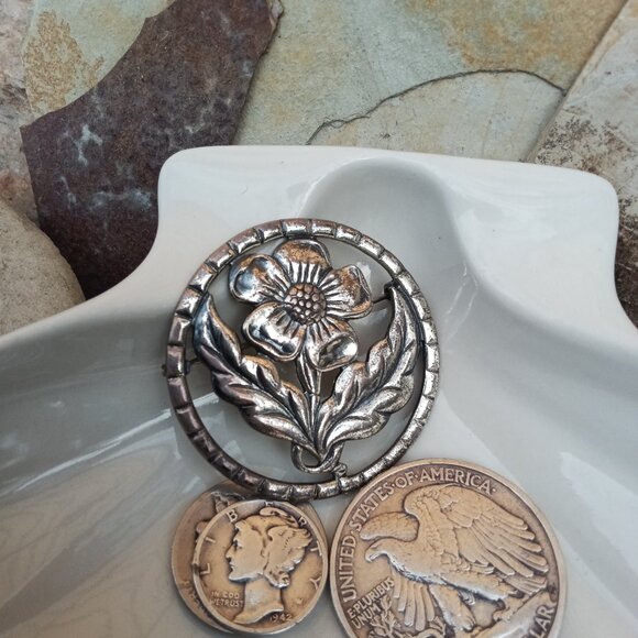 Danecraft Jewelry - Pre 1945 Danecraft (Felch) Sterling Brooch